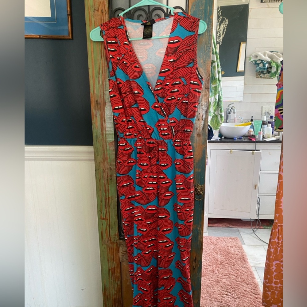 NOOWORKS Mouths Sonny suit, size small